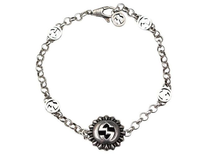Gucci Pulseira com charm logo GG prateado Multicor