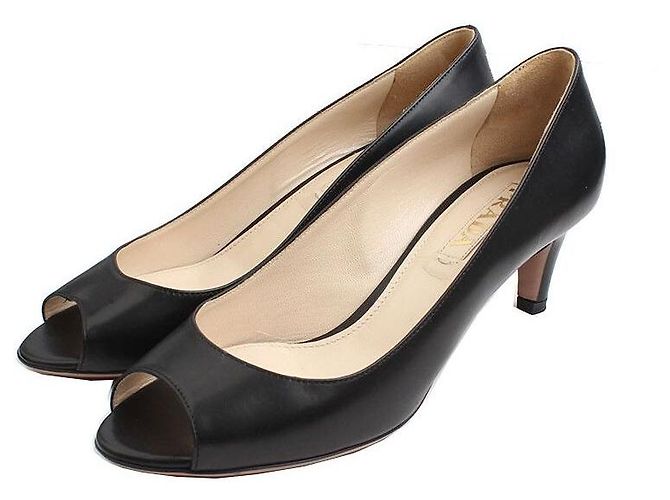Prada Open-Toe-Pumps aus schwarzem Leder