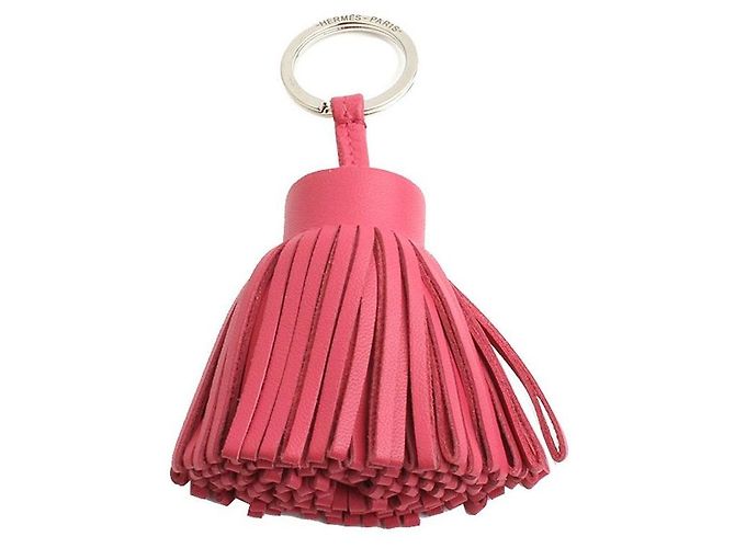 Ring Hermès Chaveiro e Charm de Bolsa Rose Shock Pink Carmen Pom Pom Rosa