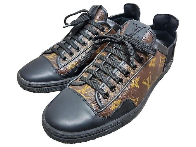 Louis Vuitton Tênis Monogram Marrom