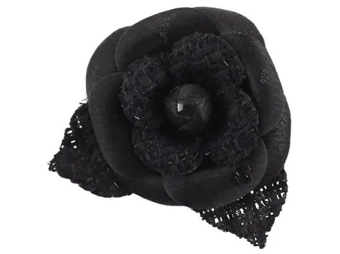 Chanel Schwarze Brosche