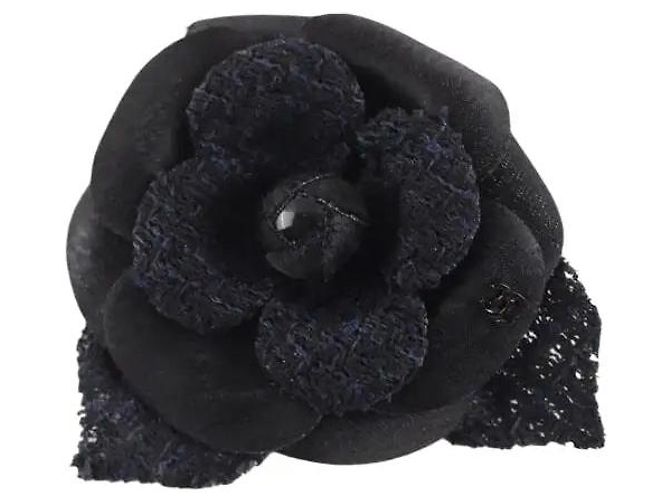 Chanel Broche marinho Azul marinho