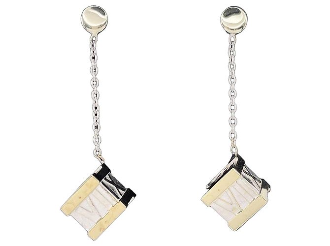 Orecchini Atlas Cube Drop di Tiffany & Co.