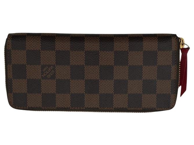 Cartera de tela Louis Vuitton Clemence Castaño