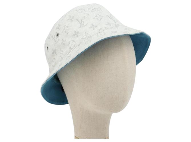 LOUIS VUITTON Monogram Denim Bucket Hat Hellblau Weiß M76212 Auth 181233A