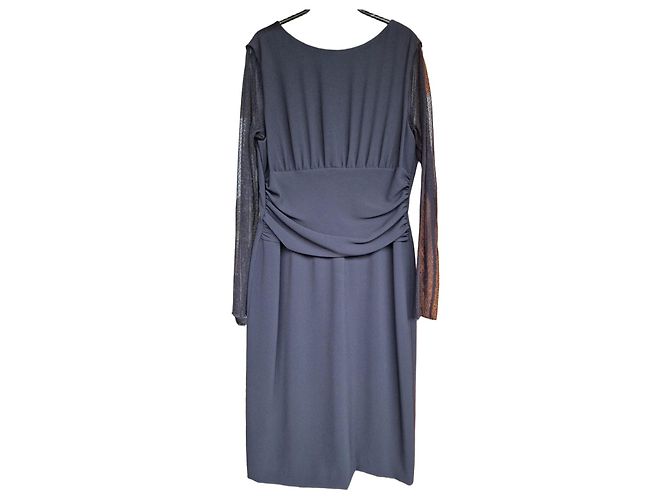 Vestido Marella Preto Drapeado com Mangas de Renda