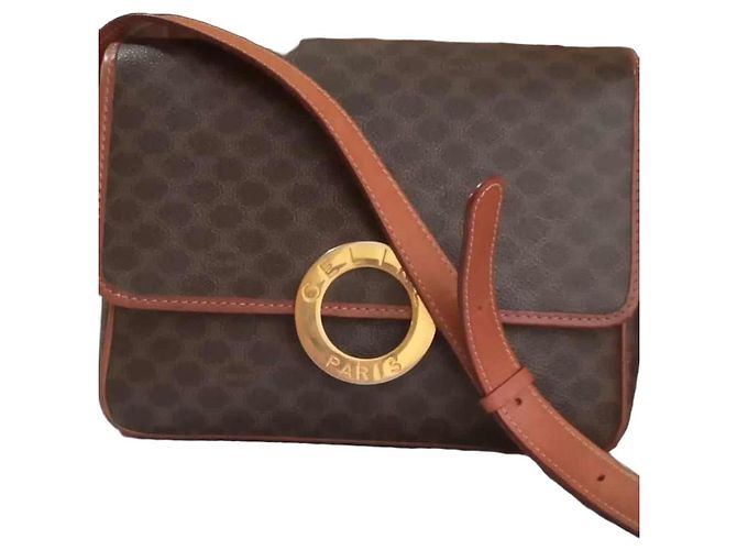 Céline Bolsa de ombro Celine em couro marrom