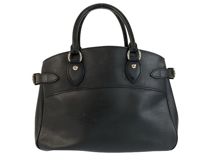 Borsa Louis Vuitton Epi Passy PM Noir Nero