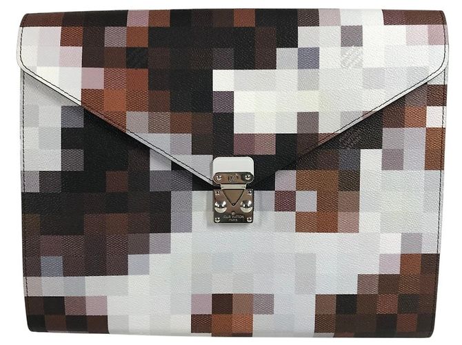 Clutch in pelle marrone Louis Vuitton