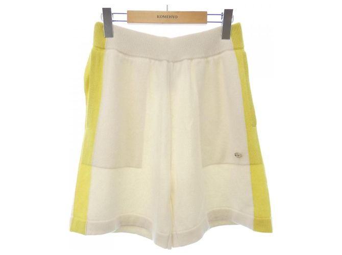 Timeless Chanel Kaschmir-Shorts Weiß Gelb