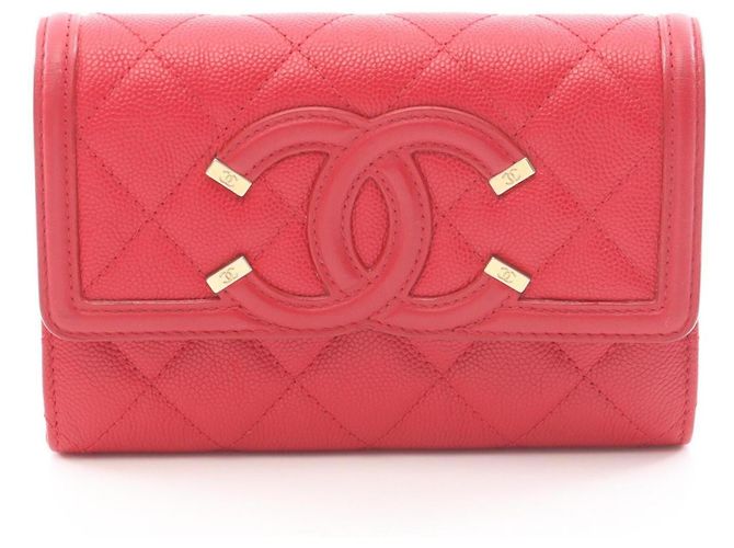 Chanel CC Filigree Matelassé Bi-fold Wallet Red