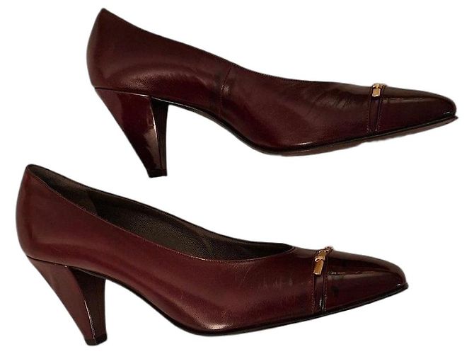 Bally Escarpins de couro bordeaux