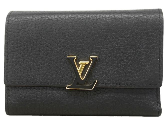 Capucines Louis Vuitton Tri-Fold Wallet in Noir Black