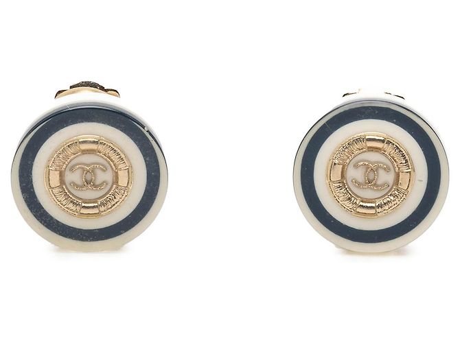 Orecchini a clip Chanel White CC Gold Plated Resin Button Bianco