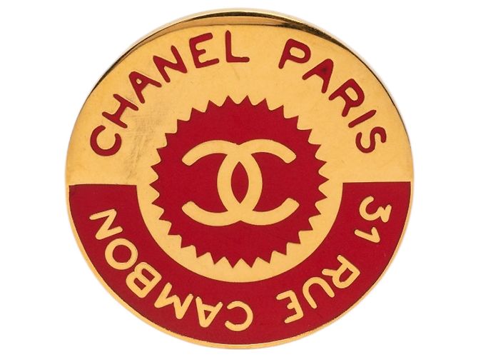 Chanel Red CC runde Brosche, vergoldet und Emaille Rot