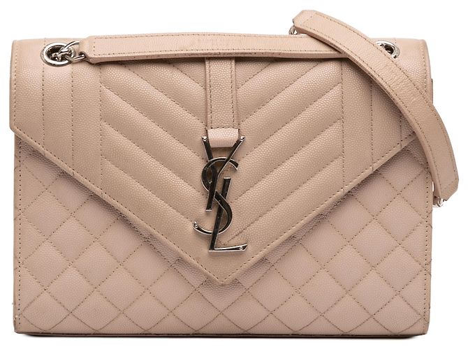 Borsa a bustina Saint Laurent marrone con monogramma triquilt medium in pelle grain