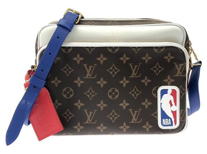 Bolsa de ombro Louis Vuitton Monogram Nile Marrom Monograma
