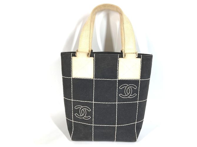 Borsa Chanel Chocolate Bar CC Nero Bianco