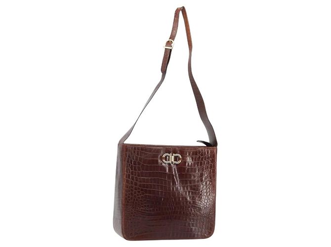 Borsa a Spalla Salvatore Ferragamo in Pelle Marrone e Oro Auth ka4542 D'oro