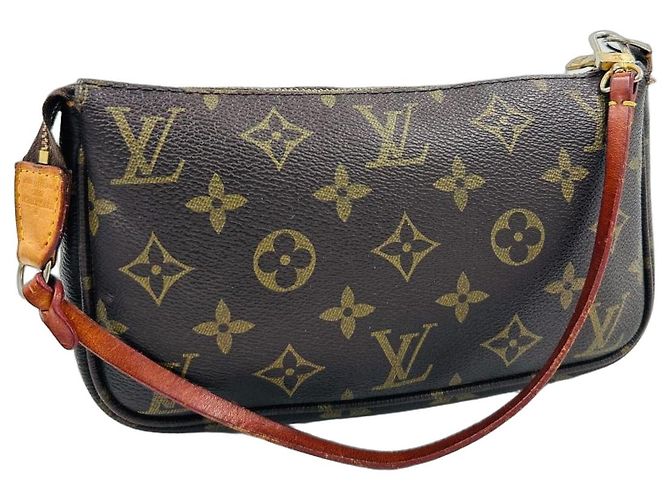 Louis Vuitton Pochette Accessoires Monogram Canvas Marron