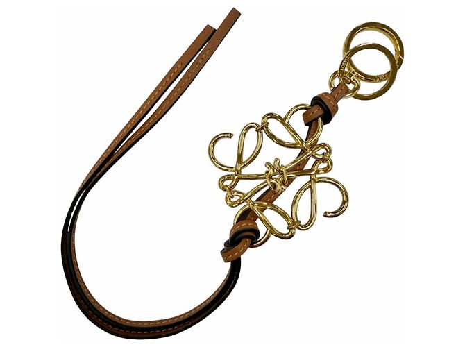 Porte-clés et accessoire de sac Loewe Classic Calf Tan Anagram Doré