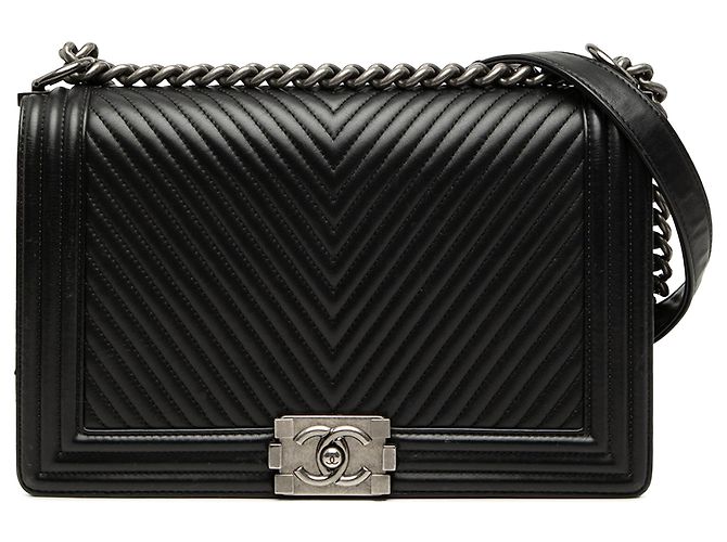 Chanel Black Medium Chevron Lambskin Boy Flap Noir