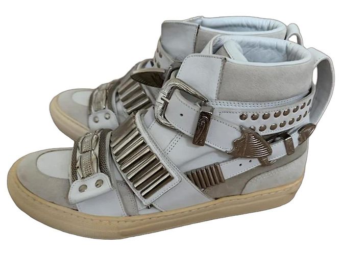 Toga Pulla High-Top-Sneaker Weiß Leder Nieten Metallisch