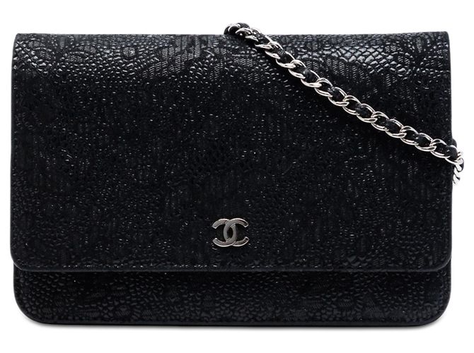 Wallet On Chain Carteira Chanel Black CC Lace Overlay Goatskin com Corrente Preto