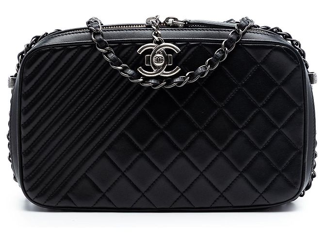 Borsa a tracolla Chanel Black Medium Quilted Lambskin Coco Boy Nero