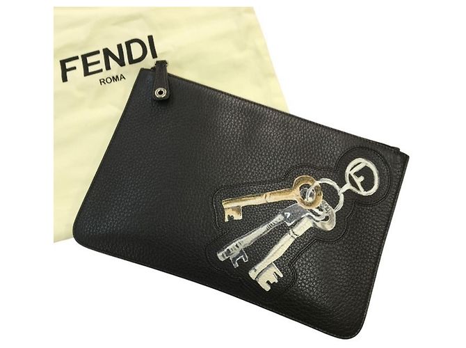 Fendi Clutch aus schwarzem Leder