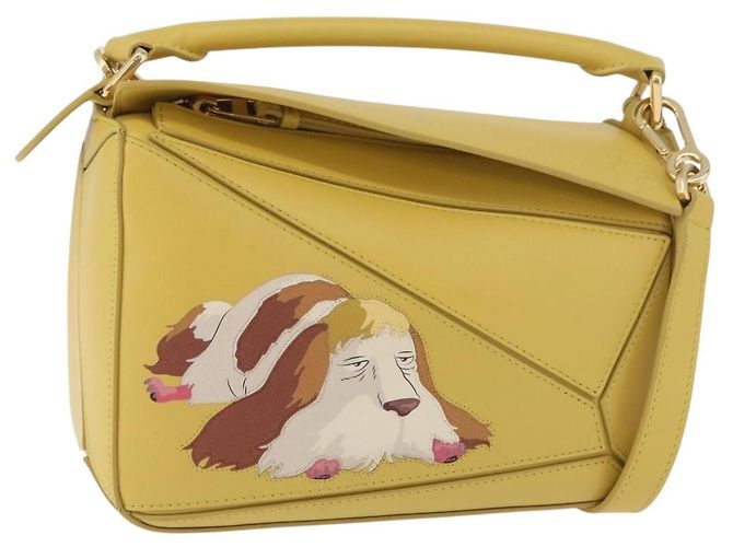Bolsa LOEWE Puzzle Small Studio Ghibli Hin Spirited Away em couro Auth 167380SM Dourado Amarelo