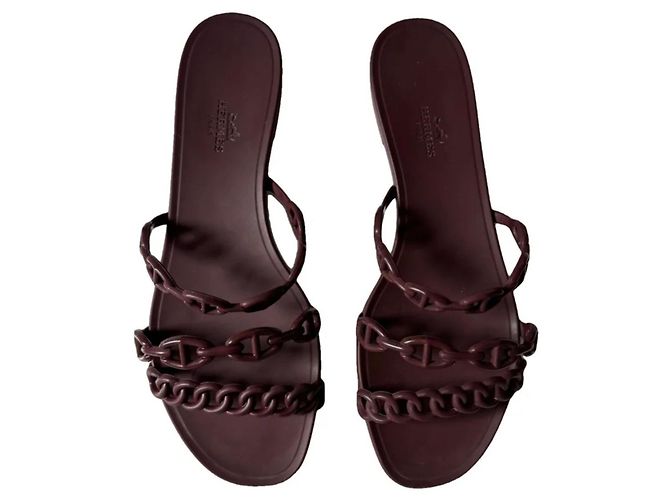 Hermès Rivage Mule in gomma bordeaux Bordò 