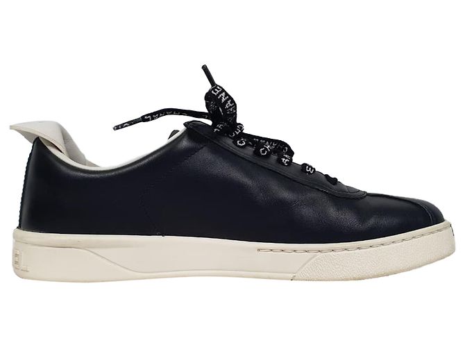 Timeless Sneakers basse Chanel CC Pull-Tab in pelle nera Nero