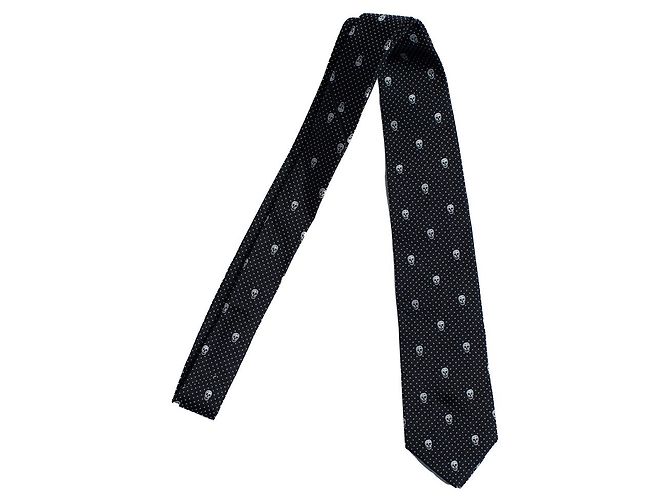 Alexander McQueen, dotted skull tie