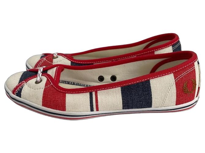 Fred Perry Southsea Deckchairs Bailarinas de Lona Blanco Roja Azul oscuro
