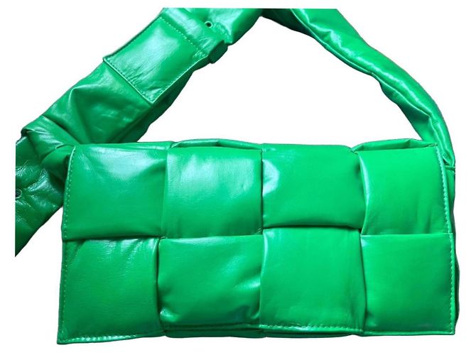 Bottega Veneta Padded Cassette Handtasche
