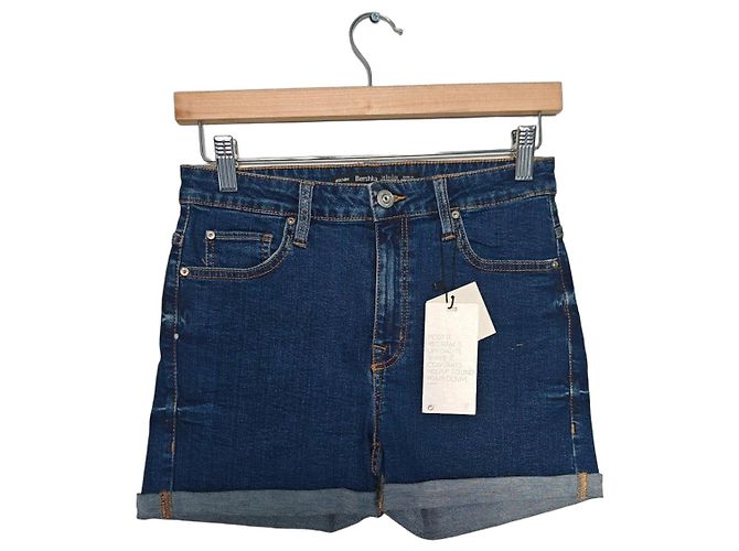 Autre Marque Bershka Jeans-Shorts in Blau