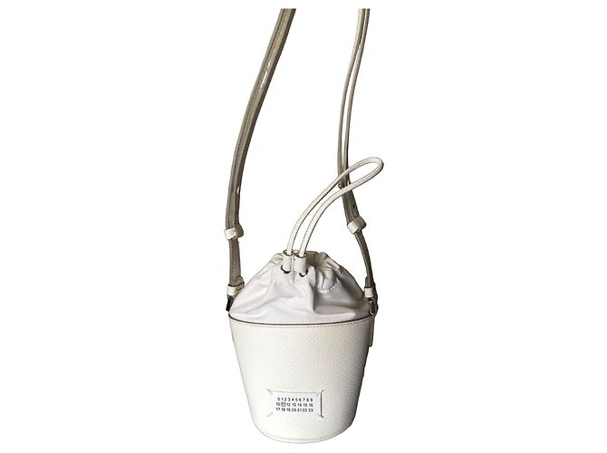 Maison Martin Margiela Maison Margiela Mini Borsa a Secchiello in Pelle Bianca Bianco