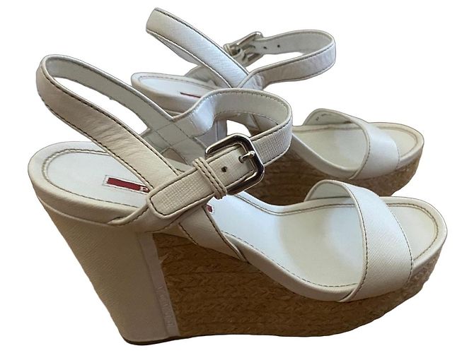 Prada Sandali zeppa in pelle bianca Bianco