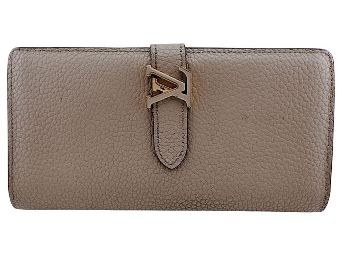 Cartera larga Louis Vuitton Taurillon Beige