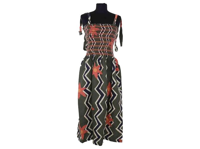 Autre Marque Grünes Kleid