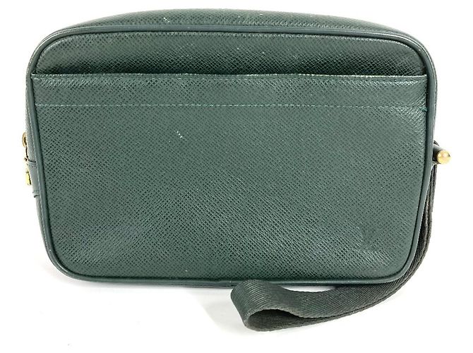Bolso Second Louis Vuitton Taiga Kalga Verde