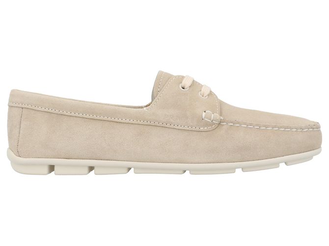 Mocassim de camurça Prada Sapatos para mulher Marrom Bege
