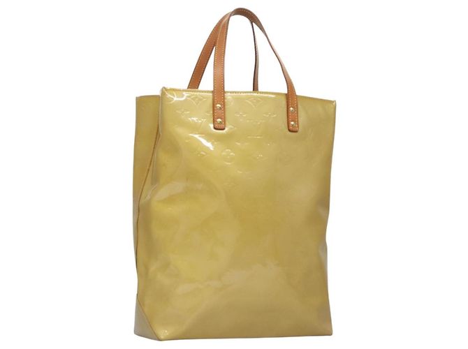 Louis Vuitton Reade Monogram Vernis MM Beige