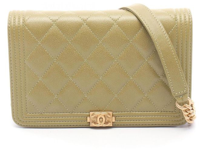 Borsa a Spalla Chanel Boy Matelassé Cachi