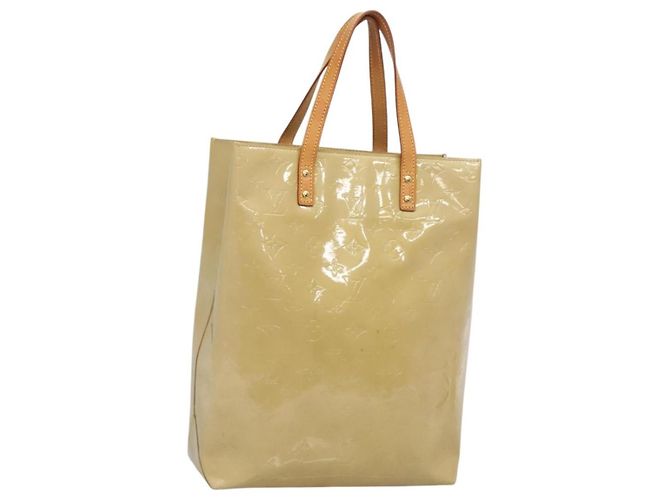 Louis Vuitton Reade Monogram Vernis MM Beige