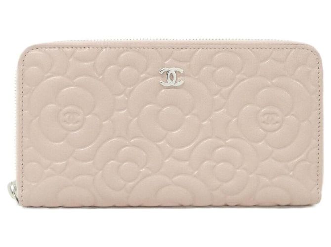 Cartera larga Chanel rosa claro
