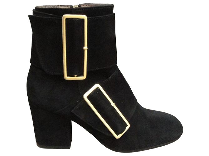 Avril Gau Botas de camurça pretas com fivela dourada Preto