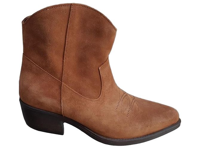 Bottines Western en daim marron La Fée Maraboutée