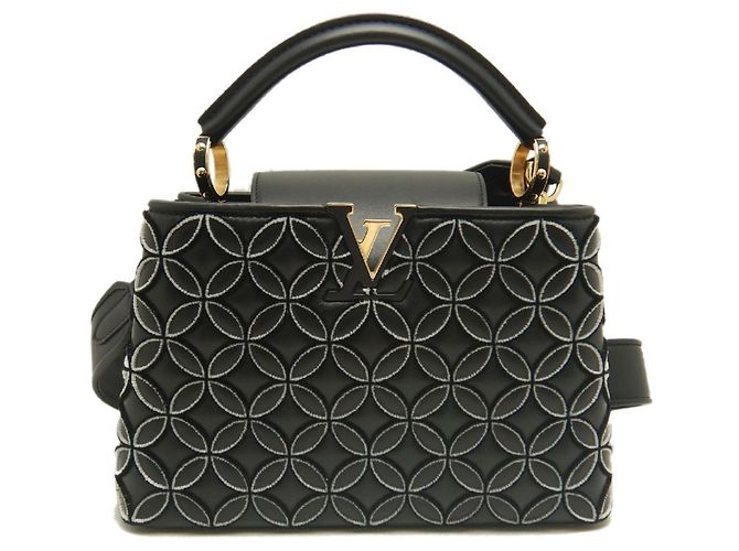Bolsa Louis Vuitton Monogram Flower Capucines BB Preto